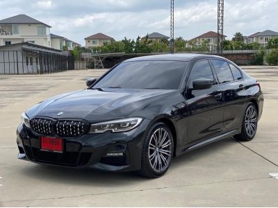 ขาย BMW 320d M-Sport 2022 สีดำ มือเดียว ไมล์น้อย ยางใหม่ ประกันชั้น 1 เหลือ